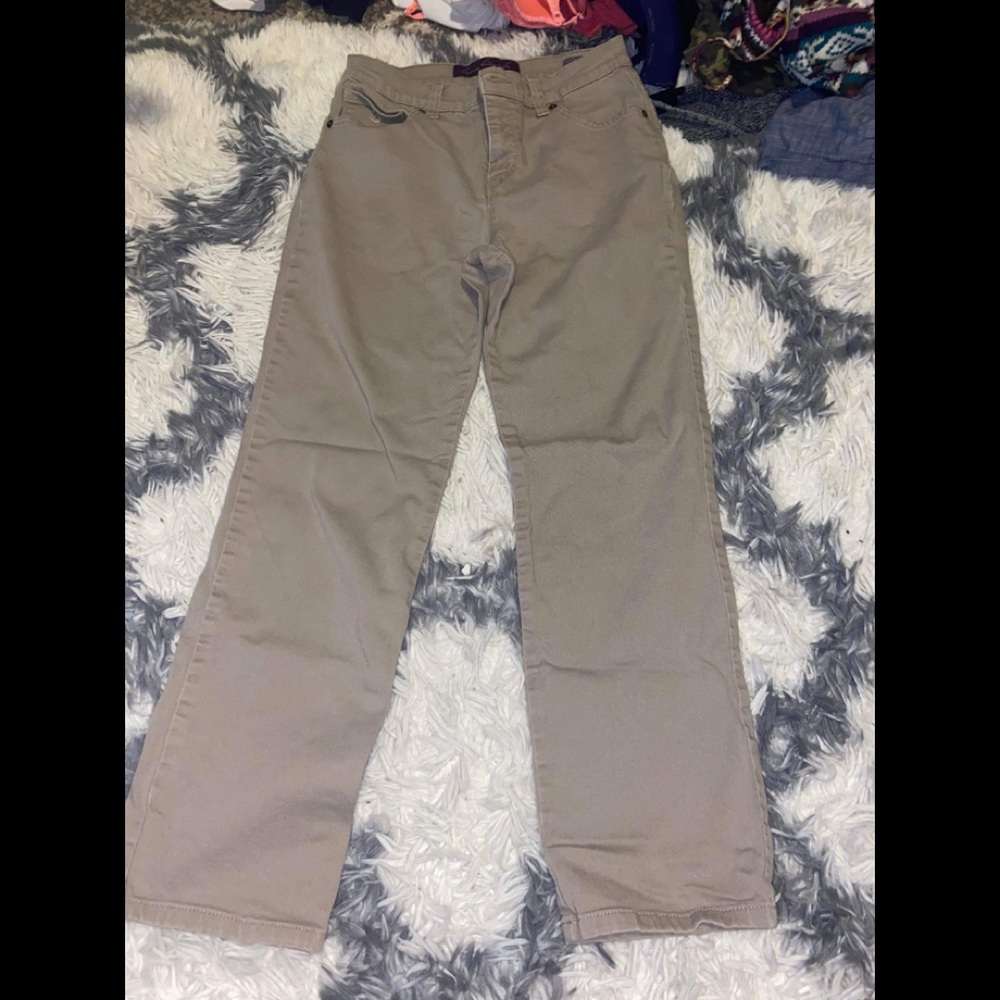 4P Gloria Vanderbilt khaki/grey jean pants